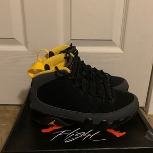 Jordan 9s Dark Charcoal Golf Size 8